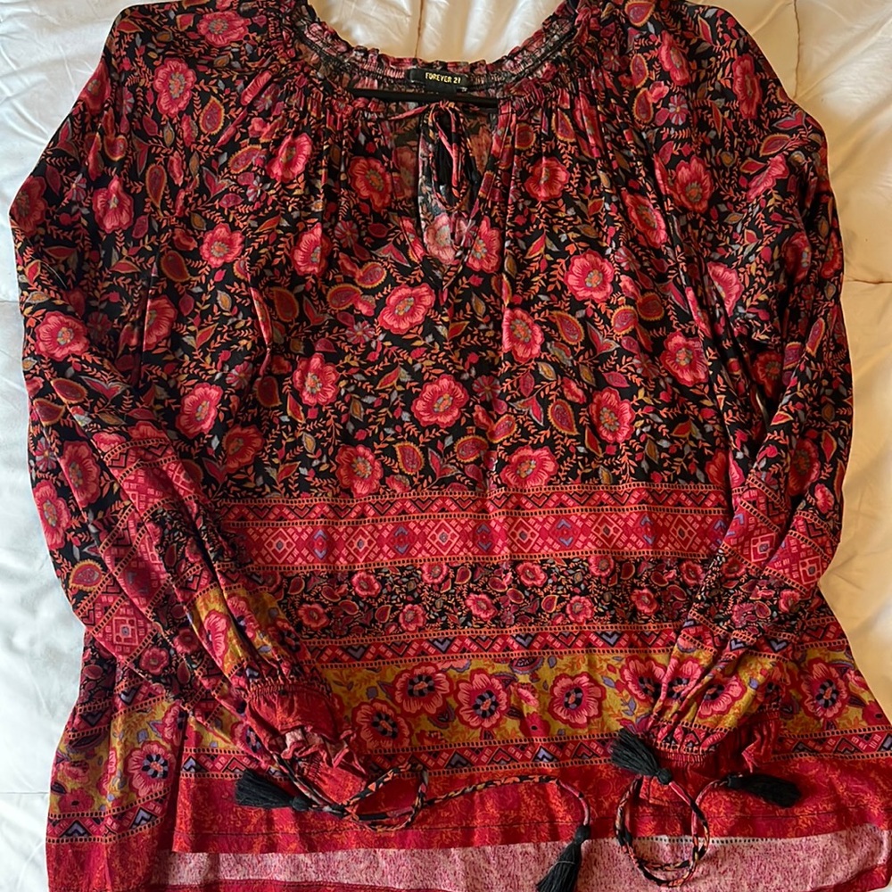 Floral forever 21 blouse
